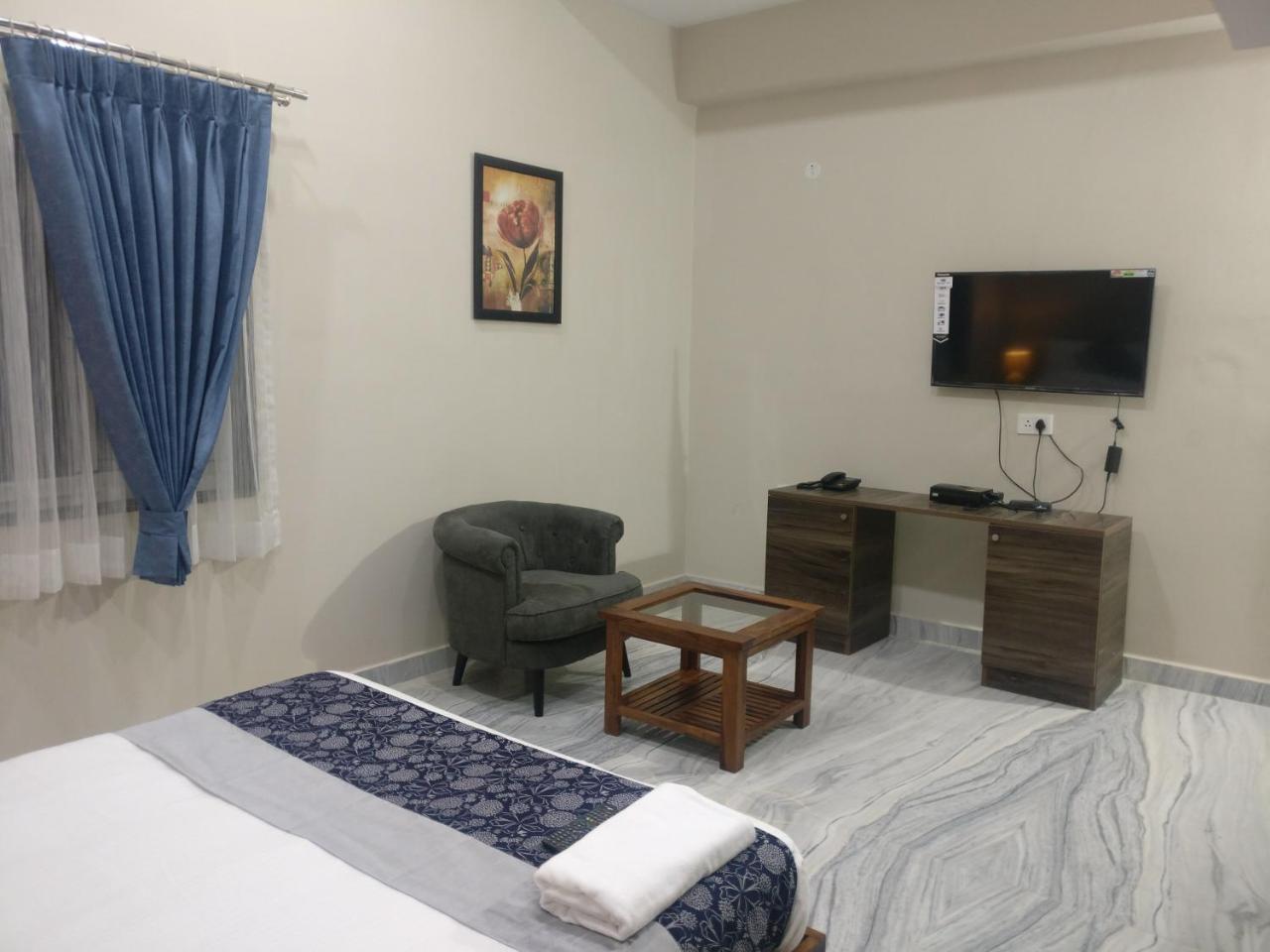 היידראבד Misty Lake Guest House מראה חיצוני תמונה