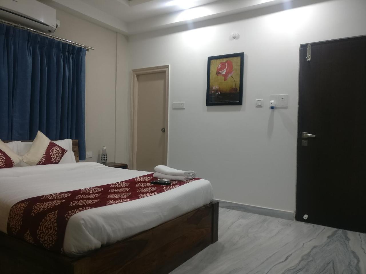 היידראבד Misty Lake Guest House מראה חיצוני תמונה