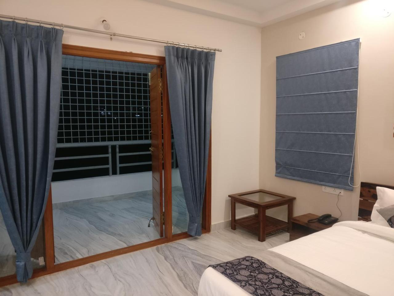 היידראבד Misty Lake Guest House מראה חיצוני תמונה